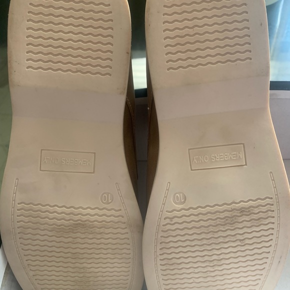 Men’s members only brand. Size 10 - Picture 5 of 5